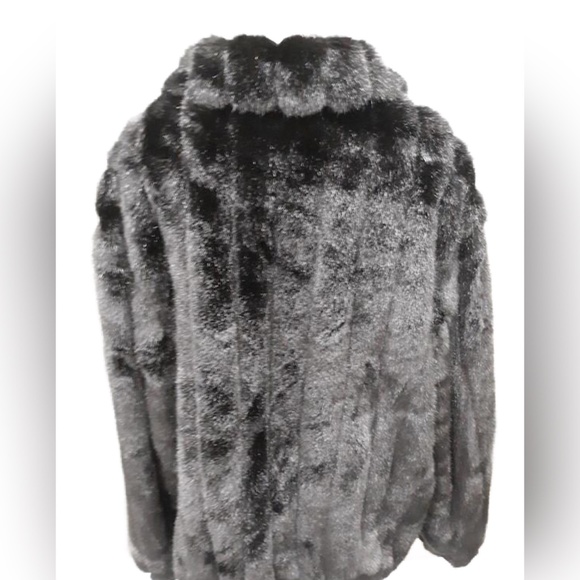 Donna Salyers Fabulous Furs Black winter cot - Size 2X - Picture 3 of 7